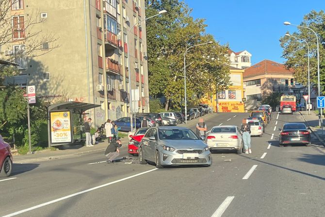 Saobraćajna nesreća, Darvinova, Beograd