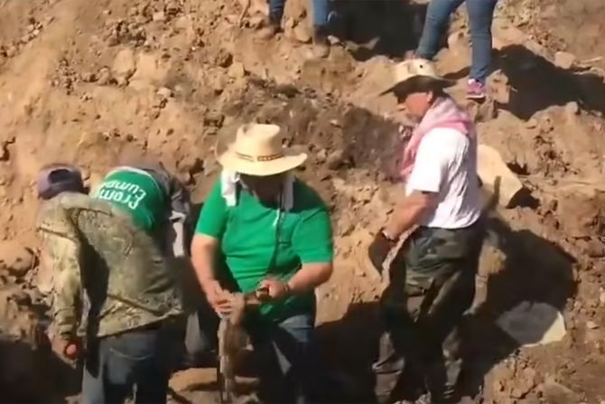 Meksiko žrtve nestali grobnica Las Rastreadoras del Fuerte Trackers of El Fuerte Sinaloa