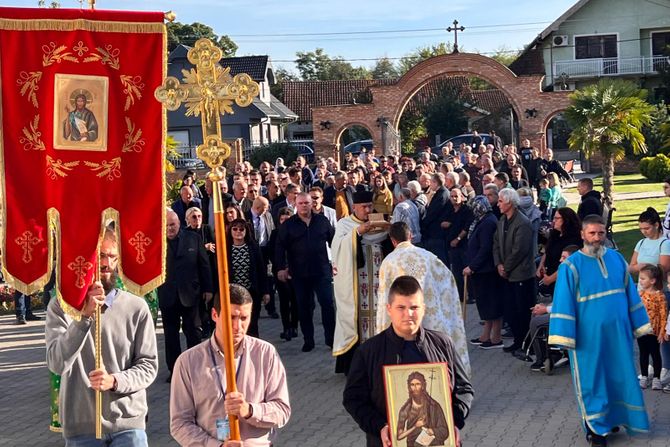 Končarevo Dragan Marković Palma Jagodina crkva mošti golgota