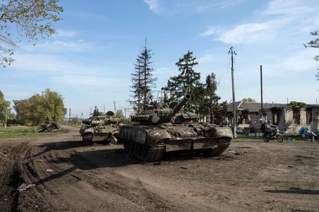 Rusko oružje naoružanje rat u Ukrajini tenkovi Ukrajina
