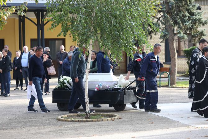 Vršac, ubistvo i samoubistvo, Petra Budimirović sahrana