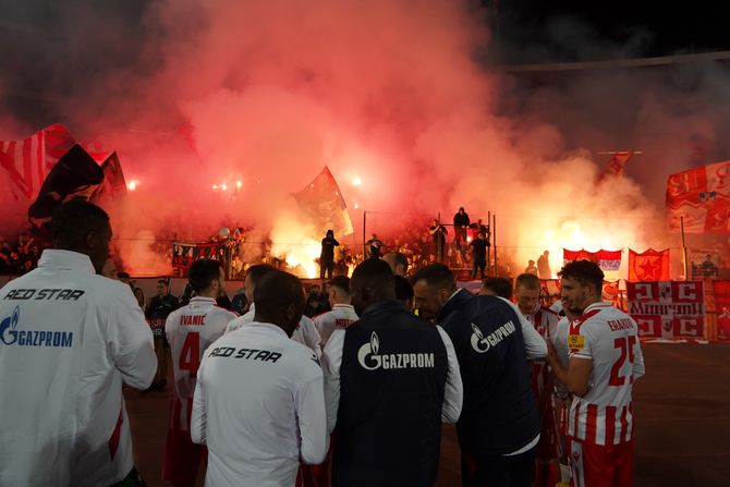 Fk Crvena zvezda, FK Ferencvaroš, Green Monsters, navijači