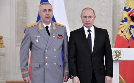 General Rustam Muradov  i Vladimir Putin