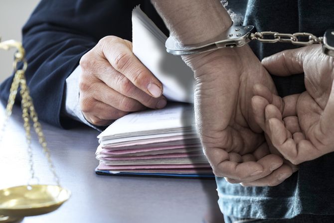 Suđenje , hapšenje Suđenje , hapšenje