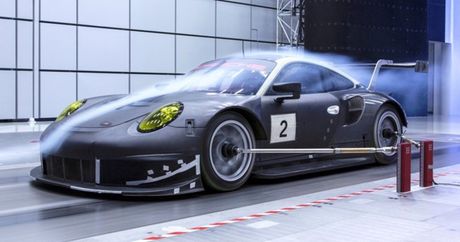 Porsche koji vibrira
