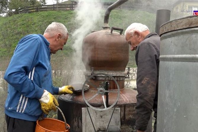 Ivanjica, pečenje rakije