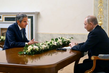 Putin i Grosi