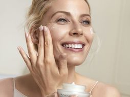 Anew Sensitive+ Dual Collagen krema za lice