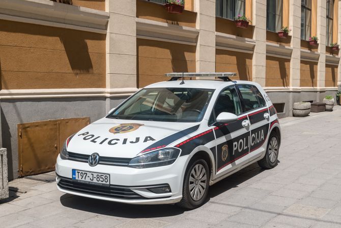 Bosna policija