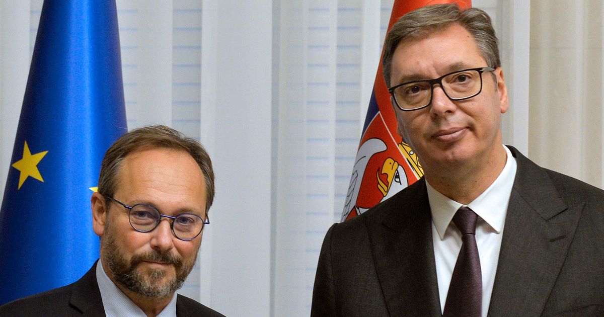 Žiofre predao predsedniku Vučiću Godišnji izveštaj EK o Srbiji za 2024. godinu