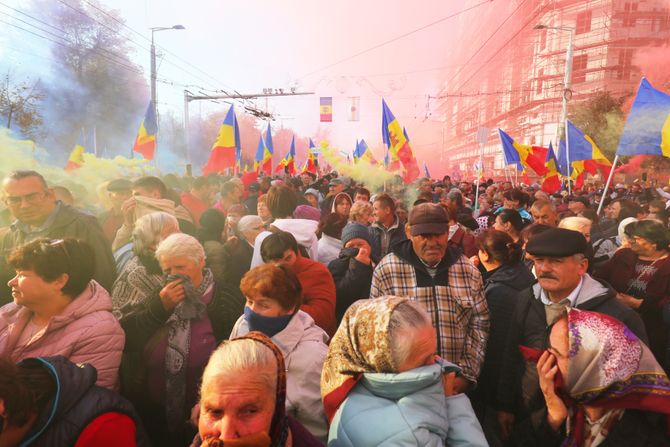 Moldavija, Policija rasteruje učesnike antivladinih protesta