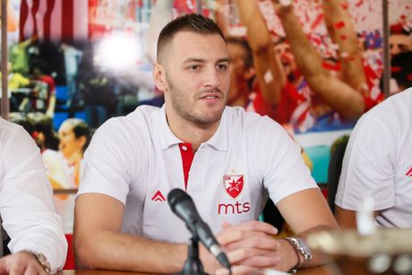 OK Crvena zvezda, Aleksandar Okolić