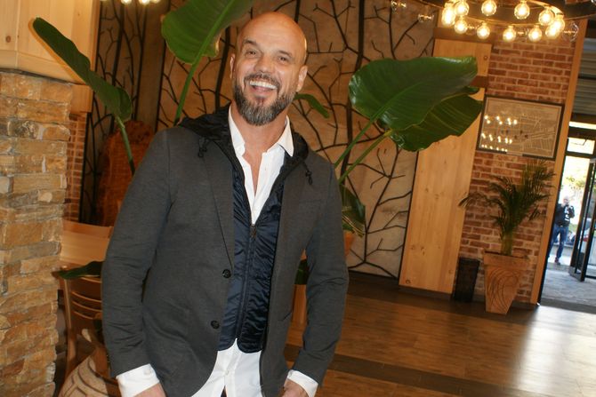 Beogradska promocija dueta Kilometri ljubavi Boban Rajović Ivan Zak restoran Stara livnica Beogradska promocija dueta Kilometri ljubavi Boban Rajović Ivan Zak restoran Stara livnica