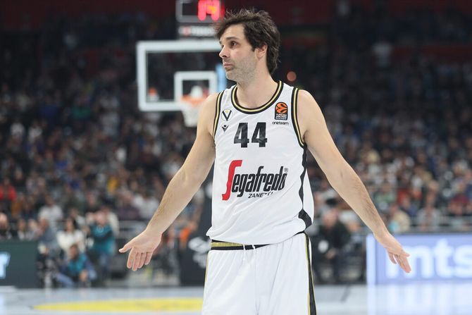 Miloš Teodosić Miloš Teodosić