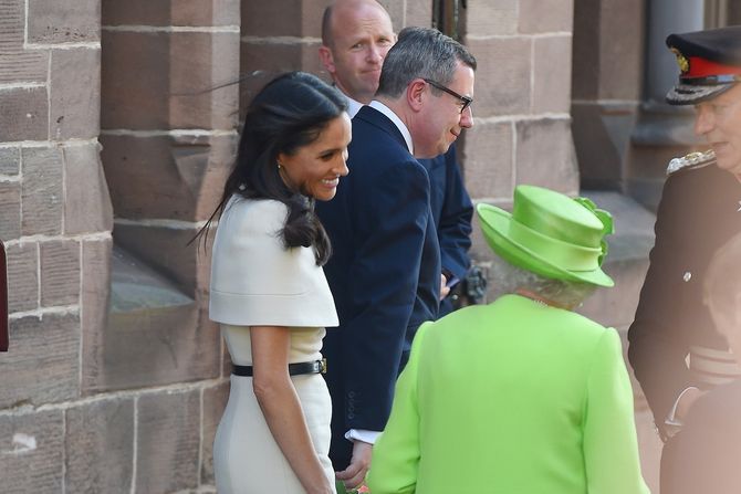 Meghan Markle, Kraljica Elizabeta