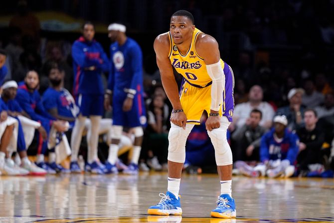 Rasel Vestbruk, Lejkers Rasel Vestbruk, Lejkers