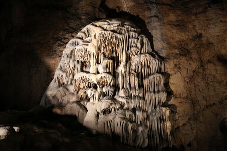 Hadži-Prodanova pećina