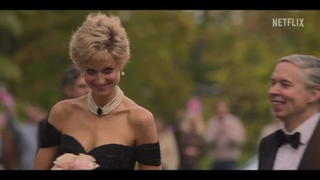 Dajanina osvetnička haljina prikazana u seriji serija The Crown
