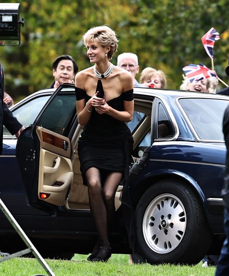 Dajanina osvetnička haljina prikazana u seriji serija The Crown