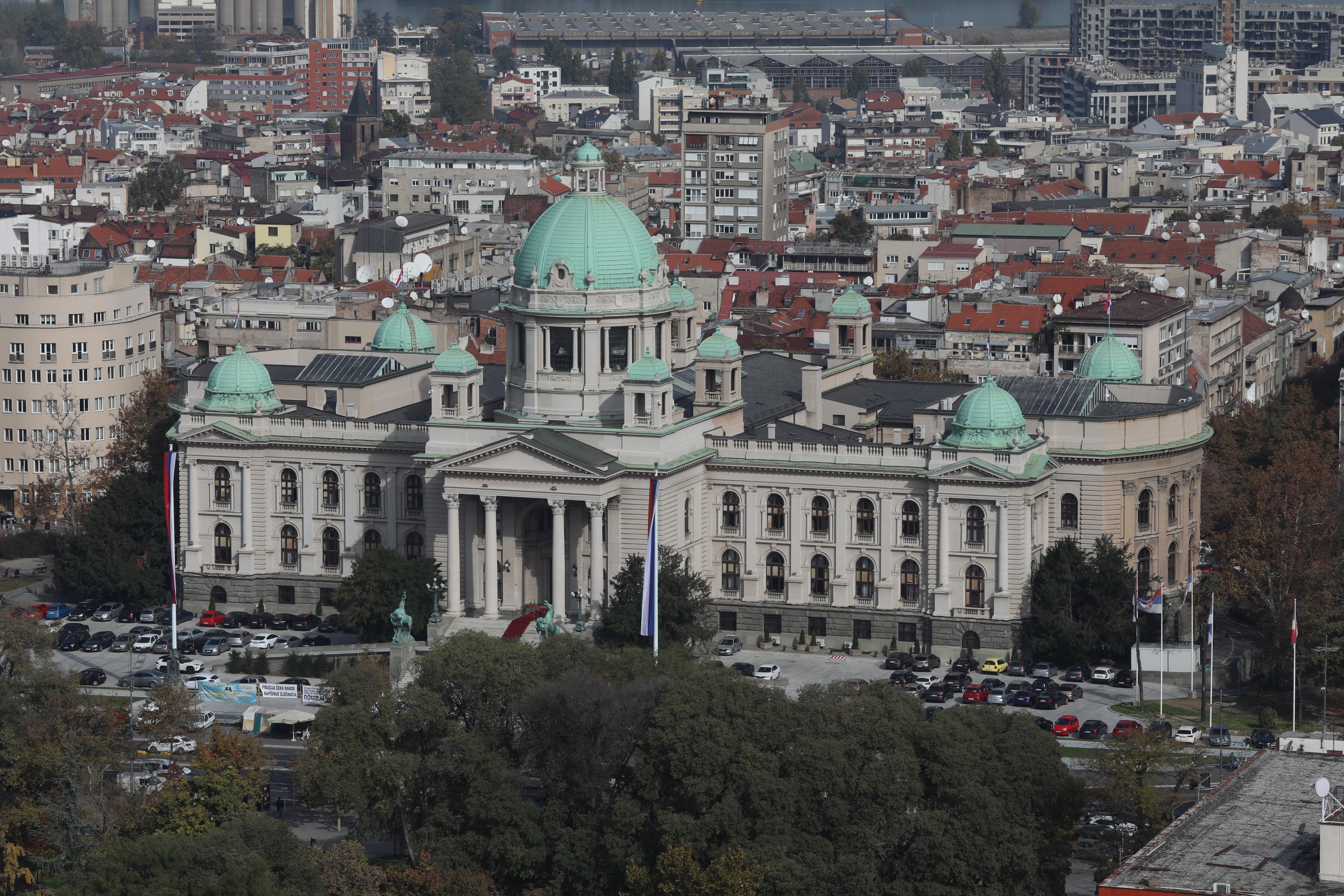 Poslanici nastavljaju sednicu o izmeni izbornih zakona