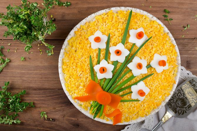 salata mimoza, hladno predjelo salata mimoza, hladno predjelo