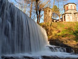 crkva Rođenja Svetog Jovana Krstitelja, Vučje