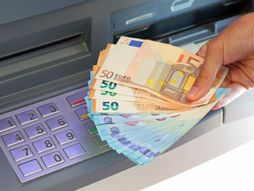 Novac evri bankomat