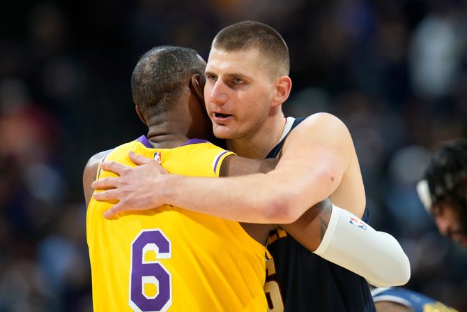 Nikola Jokić i Lebron Džejms