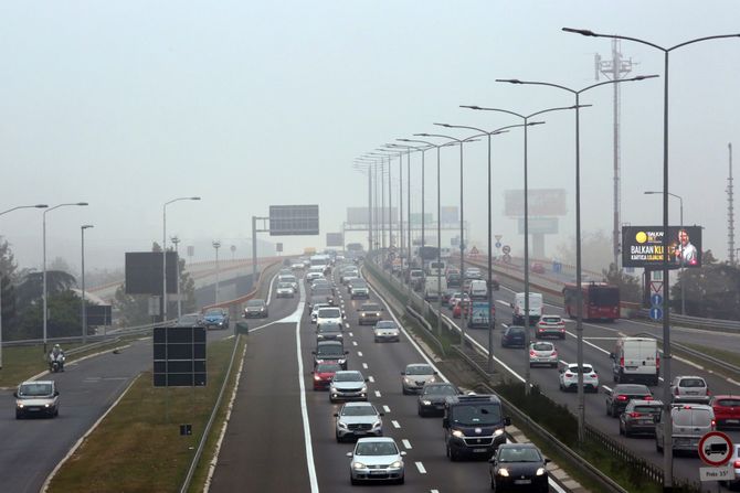 Maglovito jutro, magla, smog, zagađenje vazduha, vremenska prognoza, jesenji dan, Novi Beograd