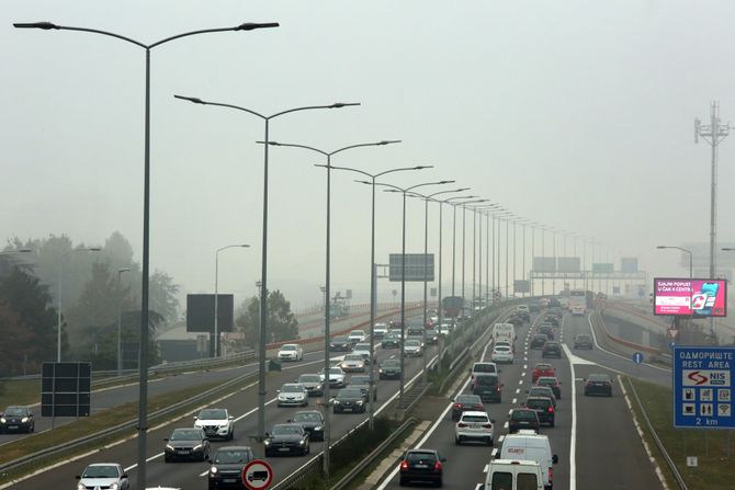 Maglovito jutro, magla, smog, zagađenje vazduha, vremenska prognoza, jesenji dan, Novi Beograd