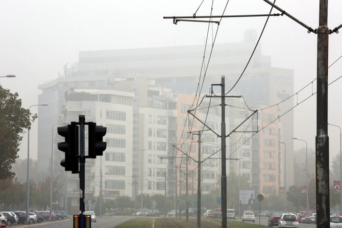 Maglovito jutro, magla, smog, zagađenje vazduha, vremenska prognoza, jesenji dan, Novi Beograd