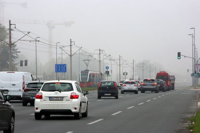 Maglovito jutro, magla, smog, zagađenje vazduha, vremenska prognoza, jesenji dan, Novi Beograd