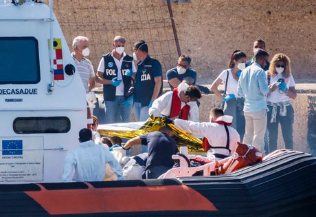 Italija, migranti, ostrvo Lampedusa, Sicilija Italija, migranti, ostrvo Lampedusa, Sicilija