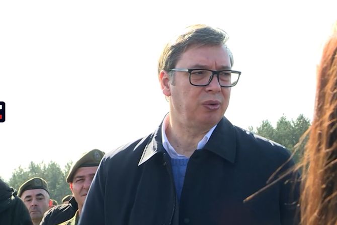 Aleksandar Vučić, Pasuljanske livade