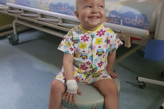 Sofija Karadžić devojčica obolela od leukemije Sofija Karadžić devojčica obolela od leukemije