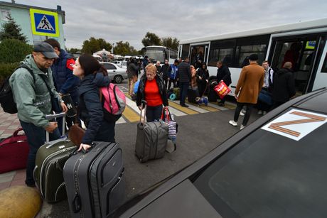 Krima ljudi evakuisani iz Hersona