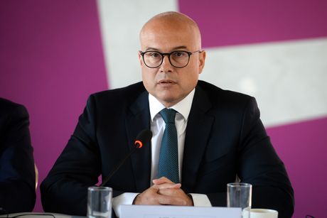 SNS VLADA VUCIC  SNS VLADA VUCIC