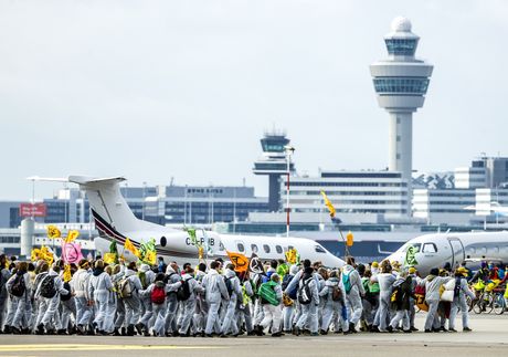 ekološki protest aerodrom amsterdam