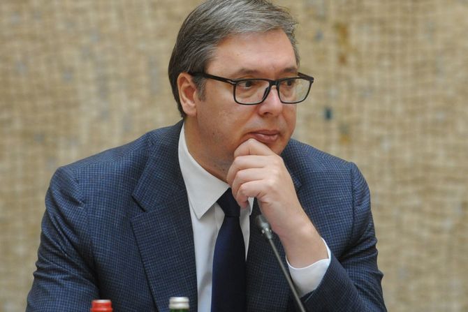 VUCIC BRNABIC SEDNICA VLADA