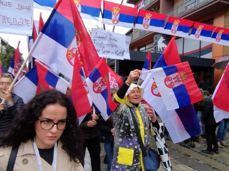 Kosovo Kosovska Mitrovica protesti