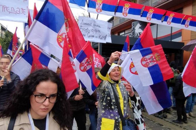 Kosovo Kosovska Mitrovica protesti