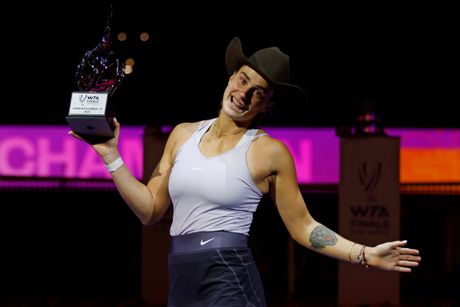 Karolin Garsija i Arina Sabalenka, WTA završni turnir