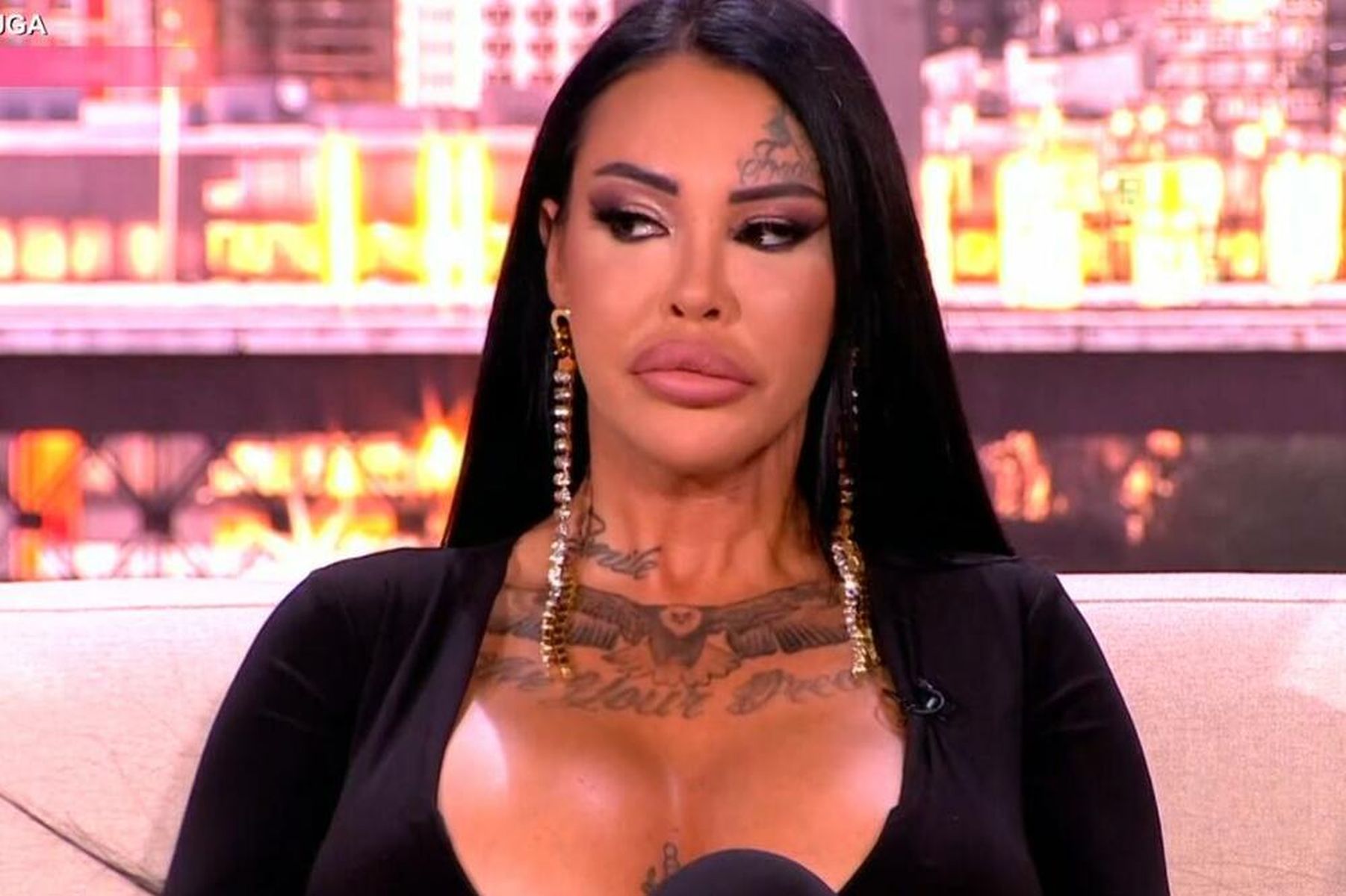 "Noćima ne spavam, nećete ni vi" Anđela Veštica prevarena za 200.000 evra: Starleta zapretila "Sve ću izneti"