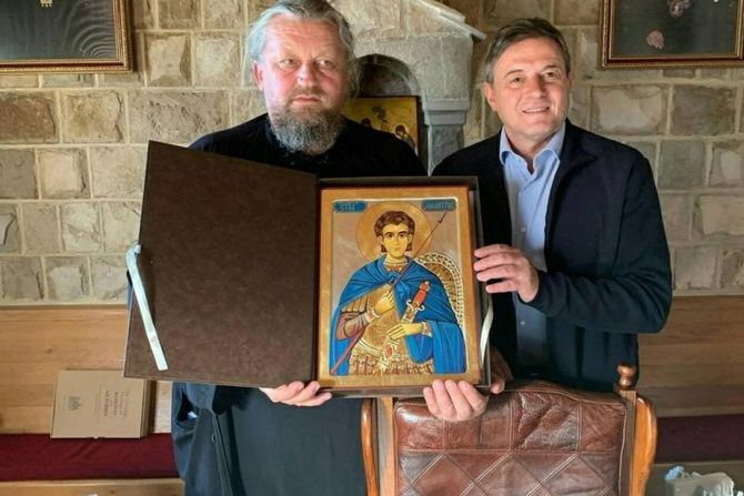 Dragan Stojković Piksi posetio je manastir Ostrog