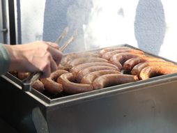 Novosadski festival kobasice i čvaraka