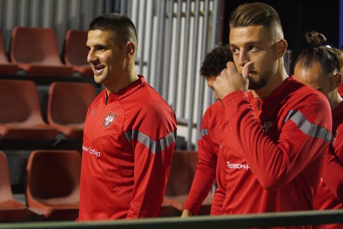 Aleksandar Mitrović Fudbalska reprezentacija Srbije Srbija trening