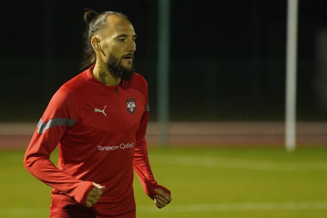 Nemanja Gudelj Fudbalska reprezentacija Srbije Srbija trening