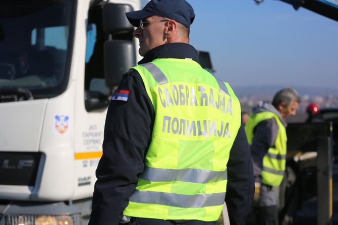 Orlovača udes autoput obilaznica policija uviđaj