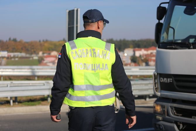 Orlovača udes autoput obilaznica policija uviđaj