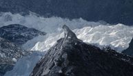 Neverovatne fotografije snežnog leoparda na Mont Everestu oduševile internet